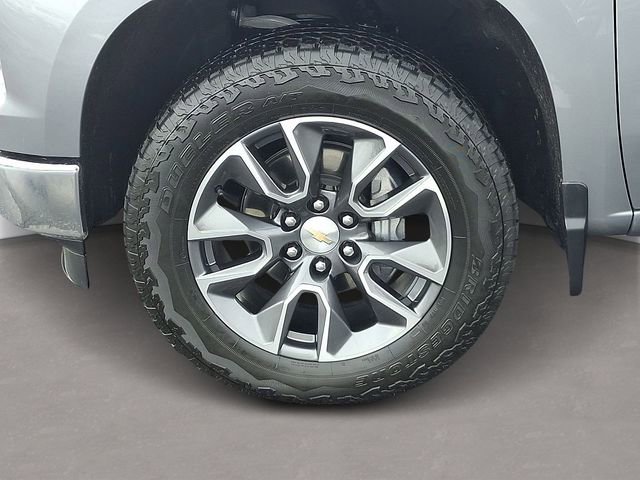 Used 2024 Chevrolet Silverado 1500 LT image 8