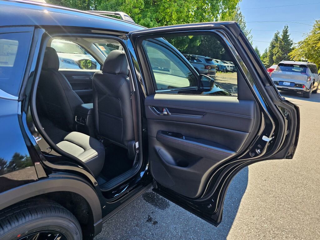 New 2025 MAZDA CX-5 Carbon Edition image 27