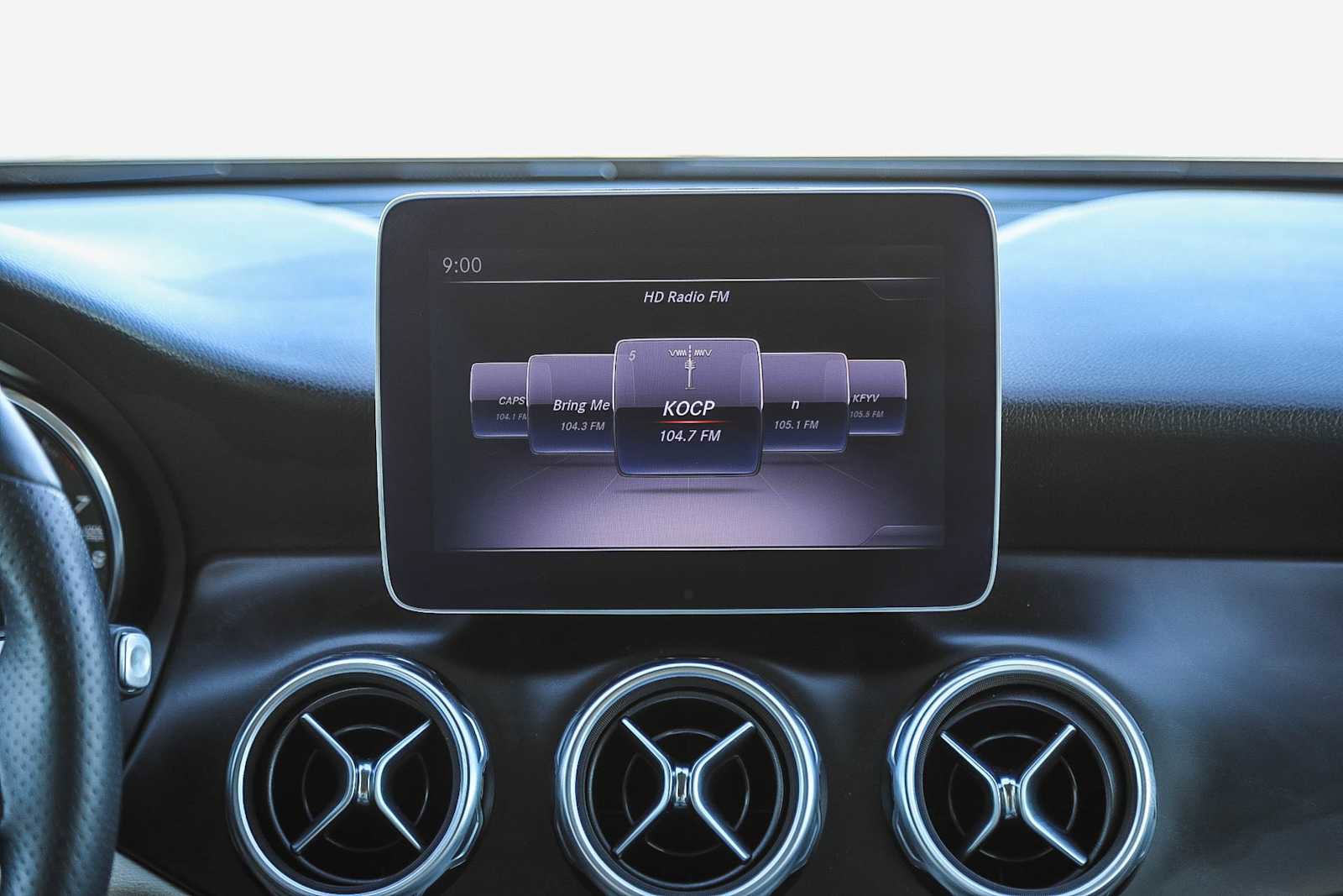 Used 2019 Mercedes-Benz GLA 250 image 14