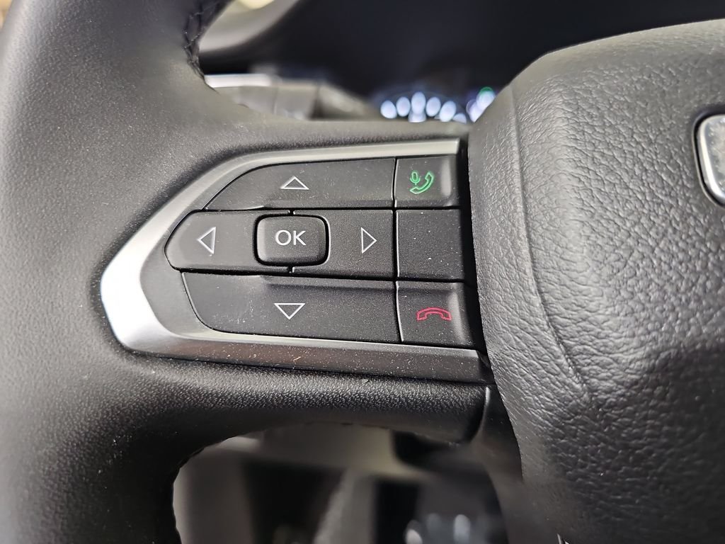 Used 2023 Jeep Compass Latitude AWD/4WD image 19