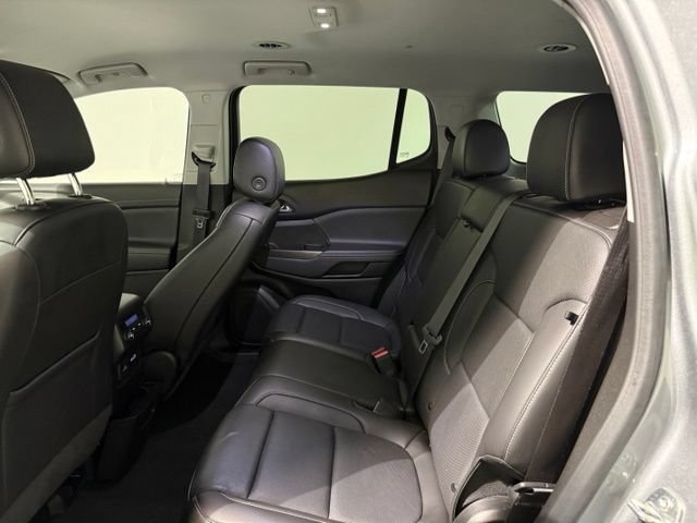 Used 2023 GMC Acadia SLT AWD/4WD image 27