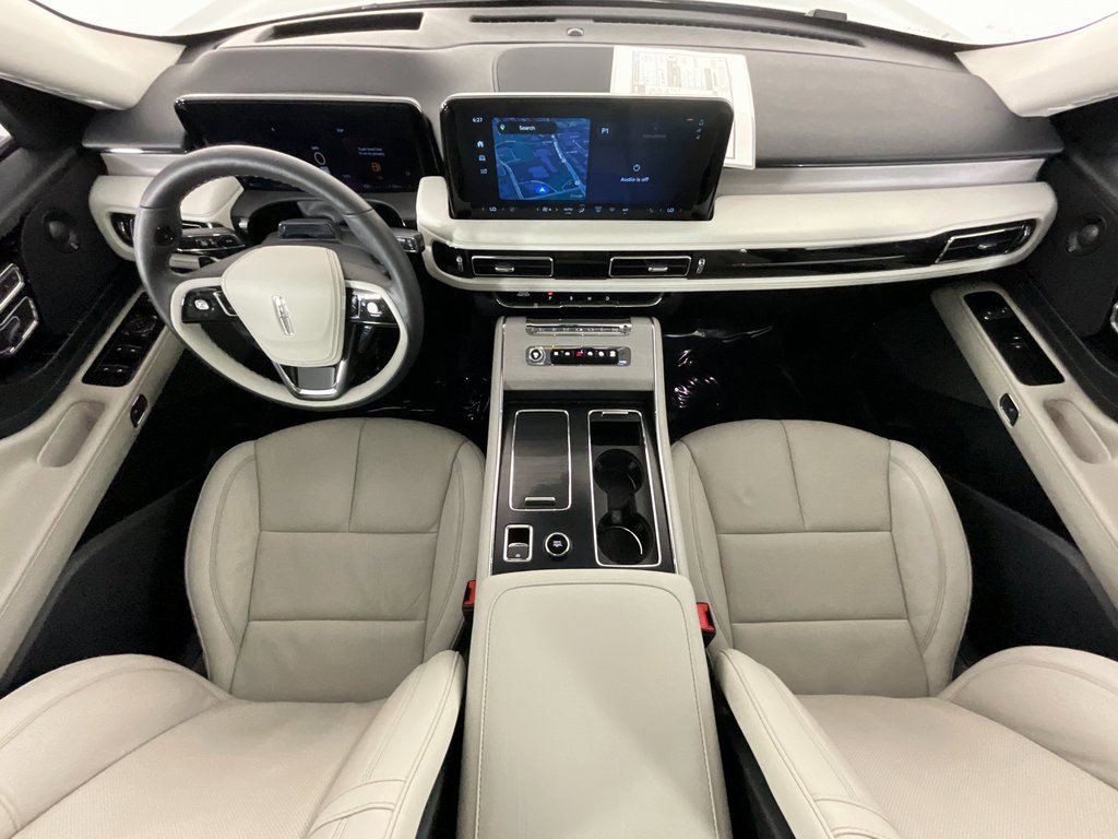 Used 2025 Lincoln Aviator Reserve image 14