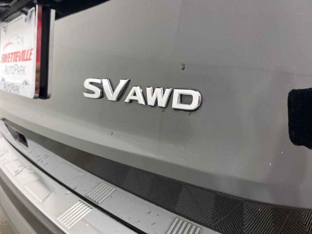 Used 2021 Nissan Rogue SV image 4