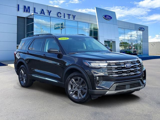 Used 2025 Ford Explorer Active w/ Active Comfort Package