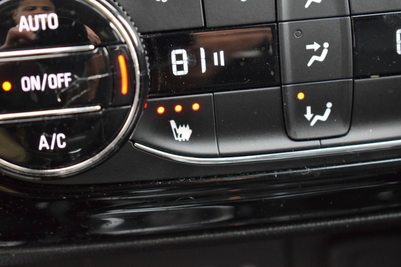 Used 2021 Buick Encore GX Select FWD image 28