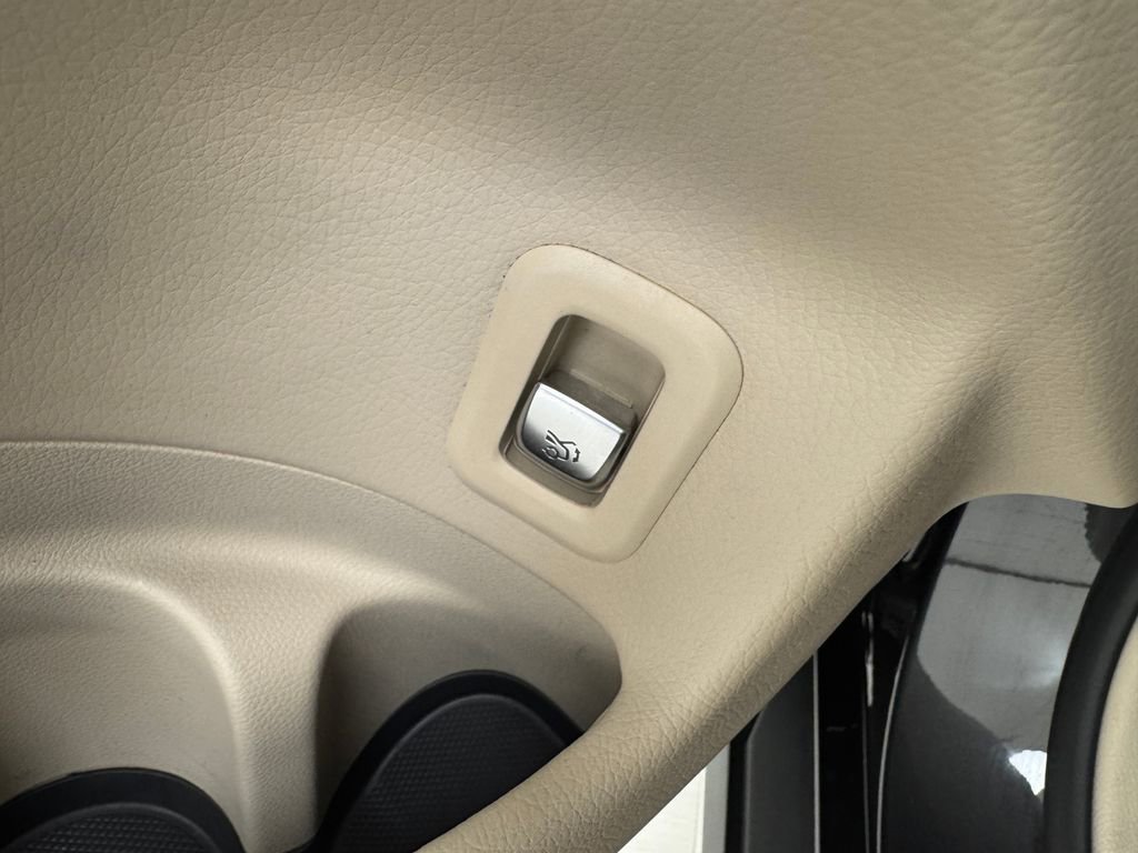 Used 2022 Mercedes-Benz GLC 300 4MATIC image 28