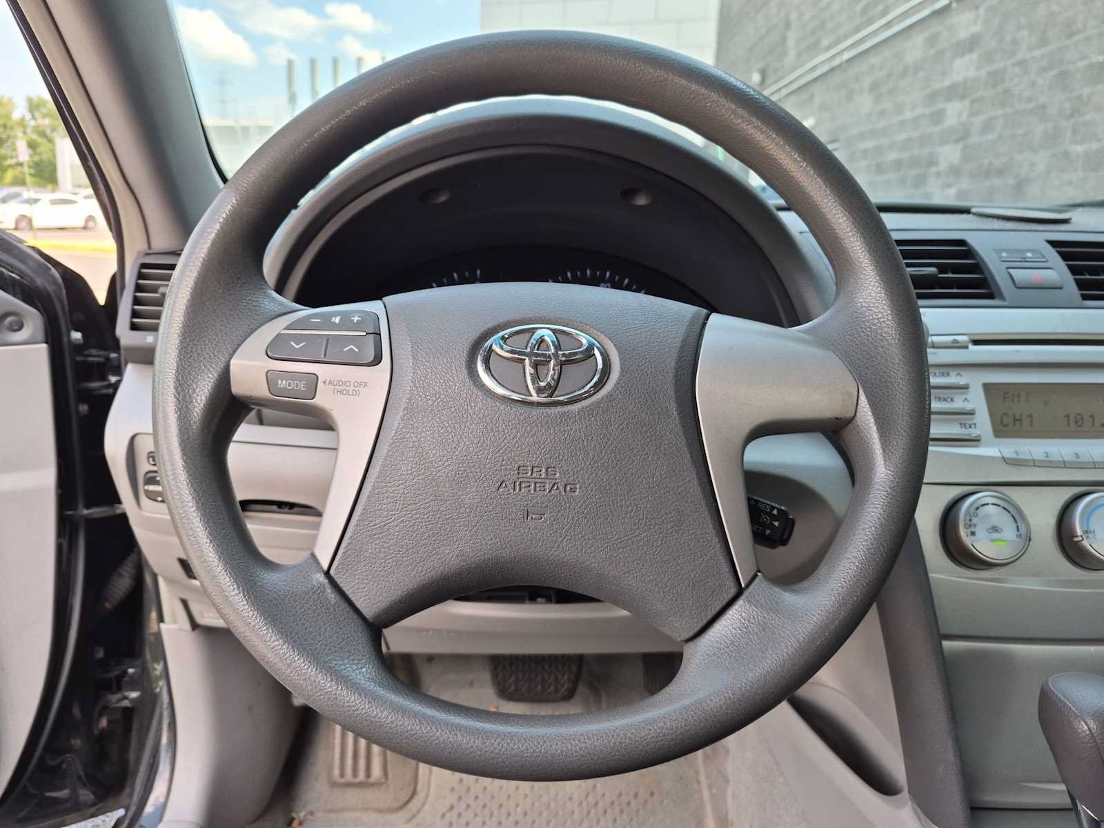 Used 2011 Toyota Camry LE w/ LE Extra-Value Pkg FWD image 22