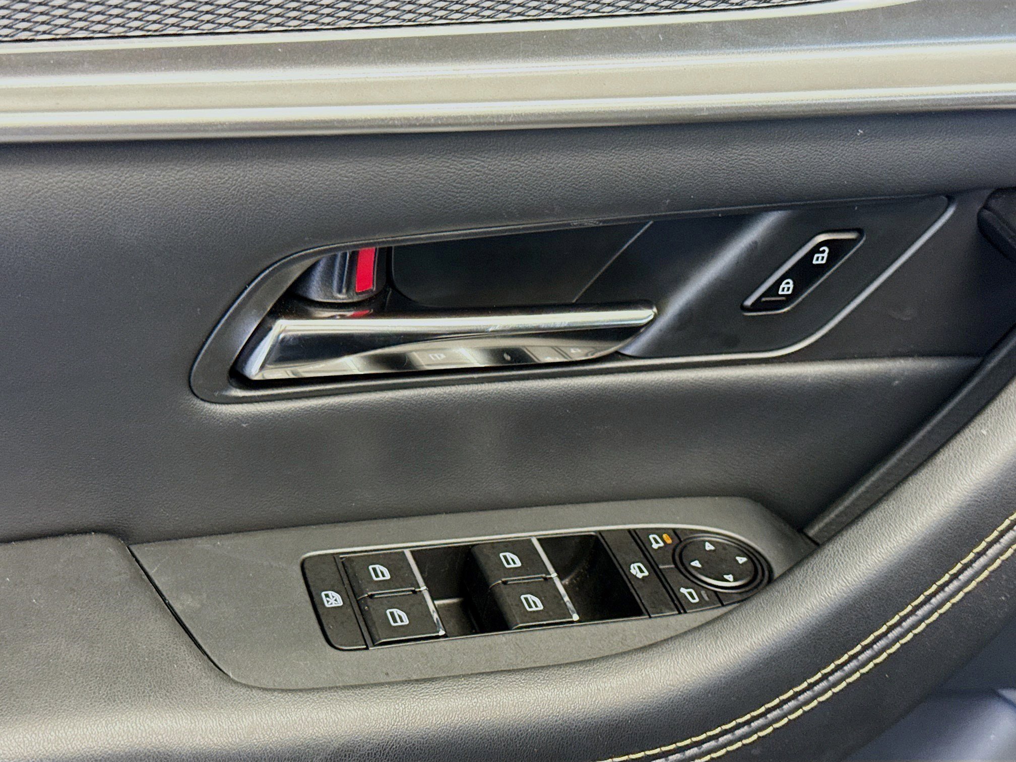 Used 2025 MAZDA CX-70 3.3 Turbo S w/ Premium Package image 14