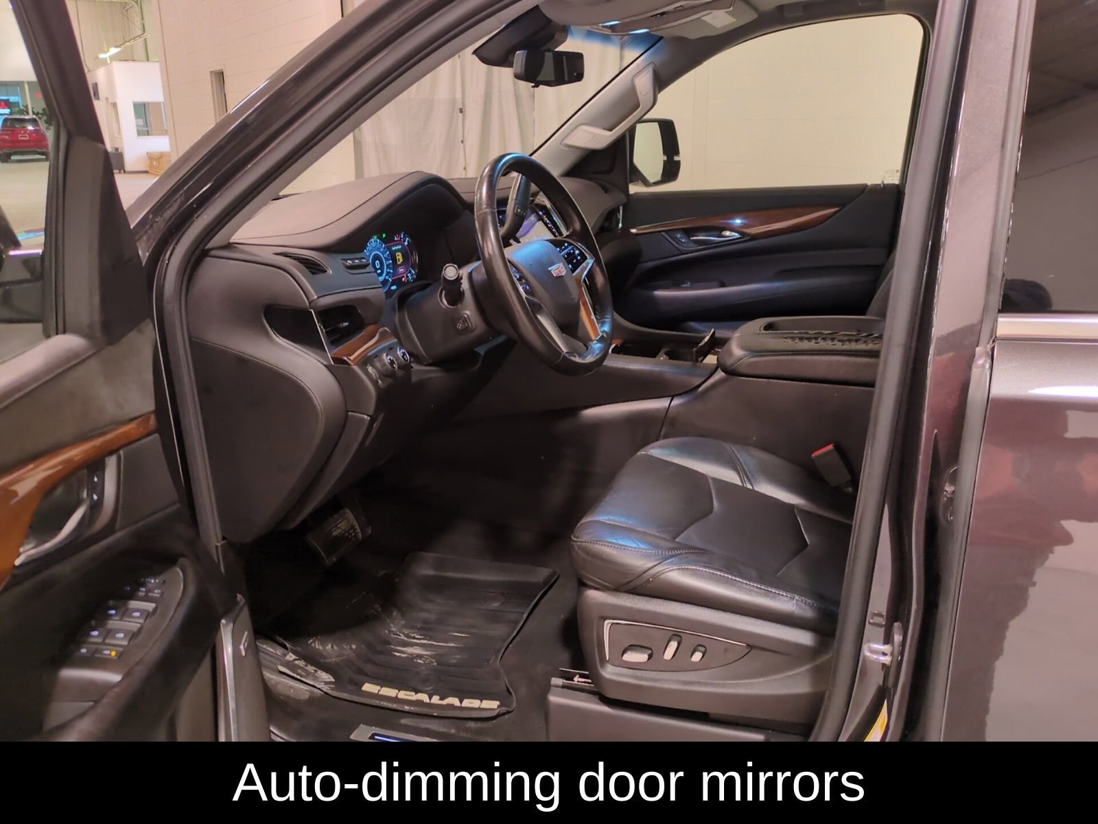 Used 2017 Cadillac Escalade Premium Luxury image 17