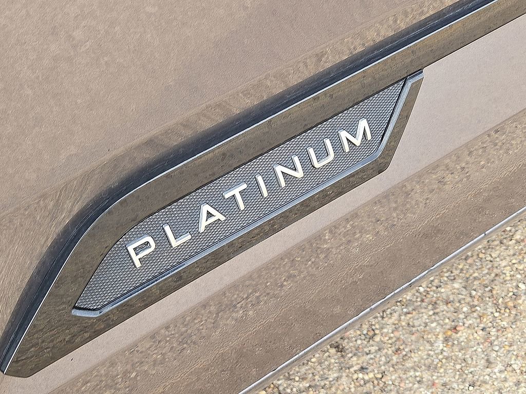 Used 2023 Toyota Tundra Platinum image 12