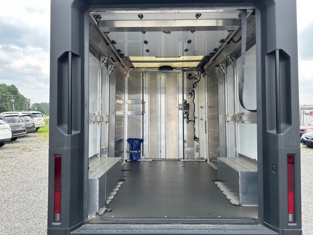 Used 2024 Chevrolet Brightdrop 400 AWD/4WD image 18