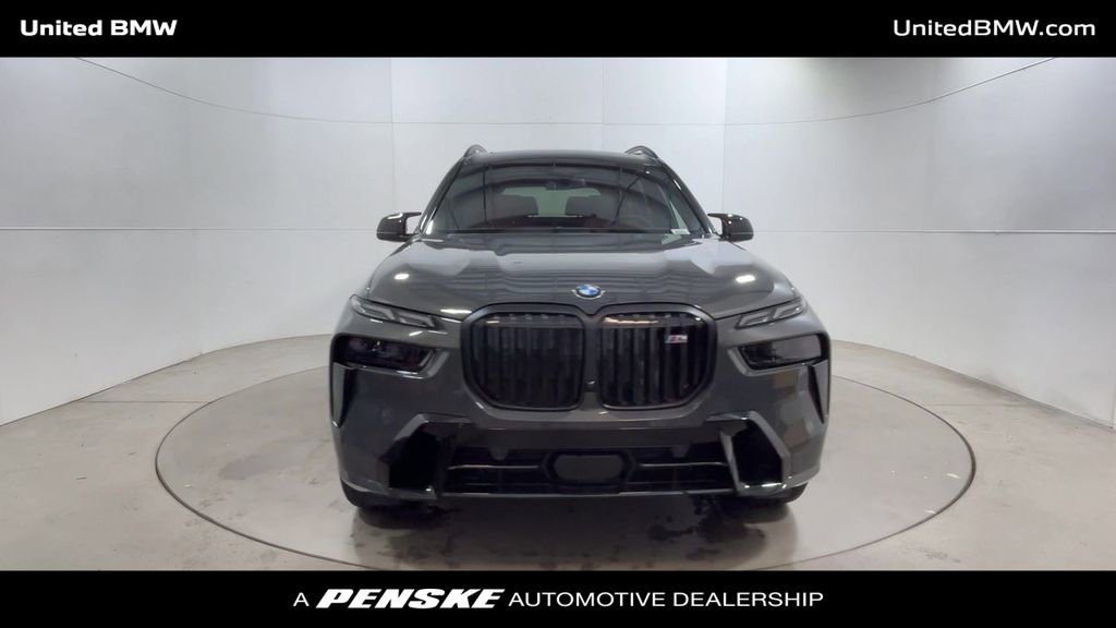 New 2026 BMW X7 M60i image 3