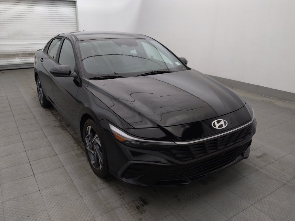 Used 2025 Hyundai Elantra Sport FWD image 13