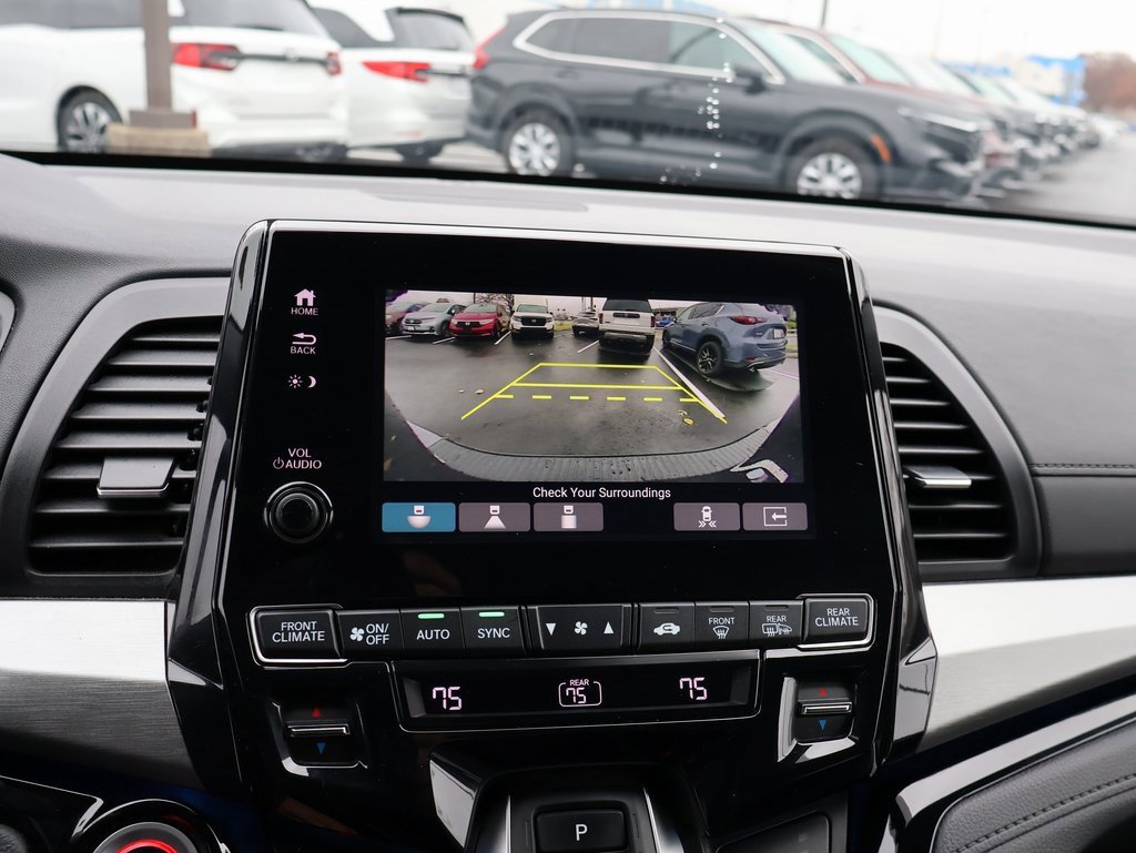 Certified 2023 Honda Odyssey Touring image 24