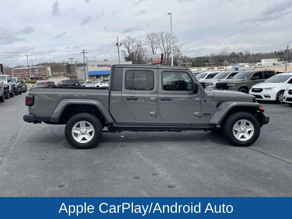 Used 2021 Jeep Gladiator Sport image 9