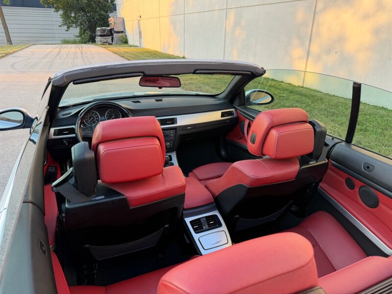 Used 2009 BMW 328i Convertible RWD image 14