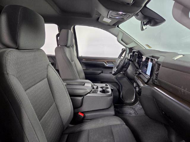 Used 2023 Chevrolet Silverado 1500 LT AWD/4WD image 15