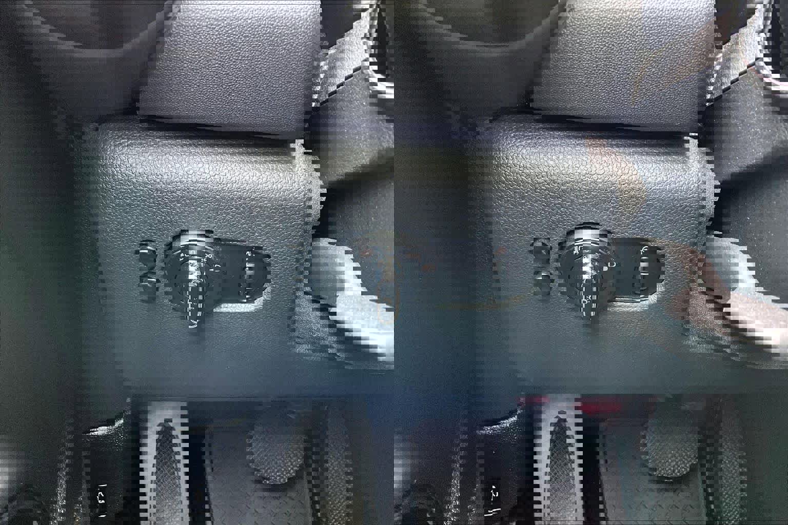 Used 2016 MINI Cooper 2-Door Hardtop image 33