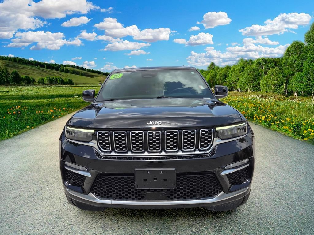 Used 2023 Jeep Grand Cherokee Summit w/ Luxury Tech Group V AWD/4WD image 8