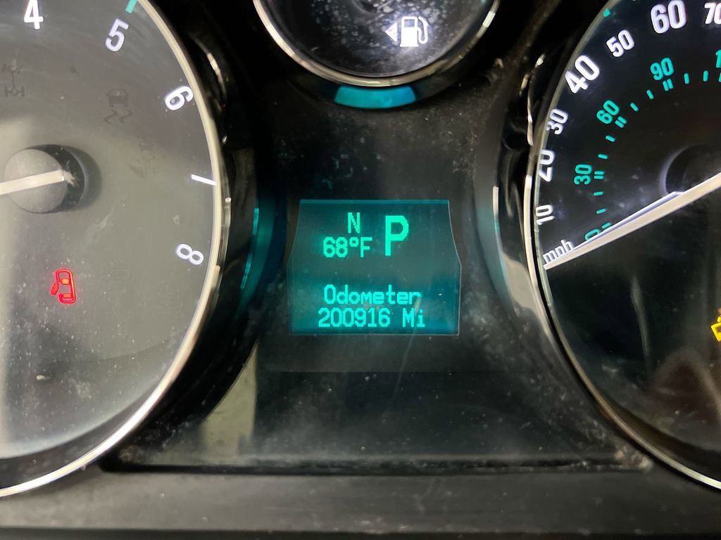 Used 2012 Chevrolet Captiva Sport LT FWD image 8