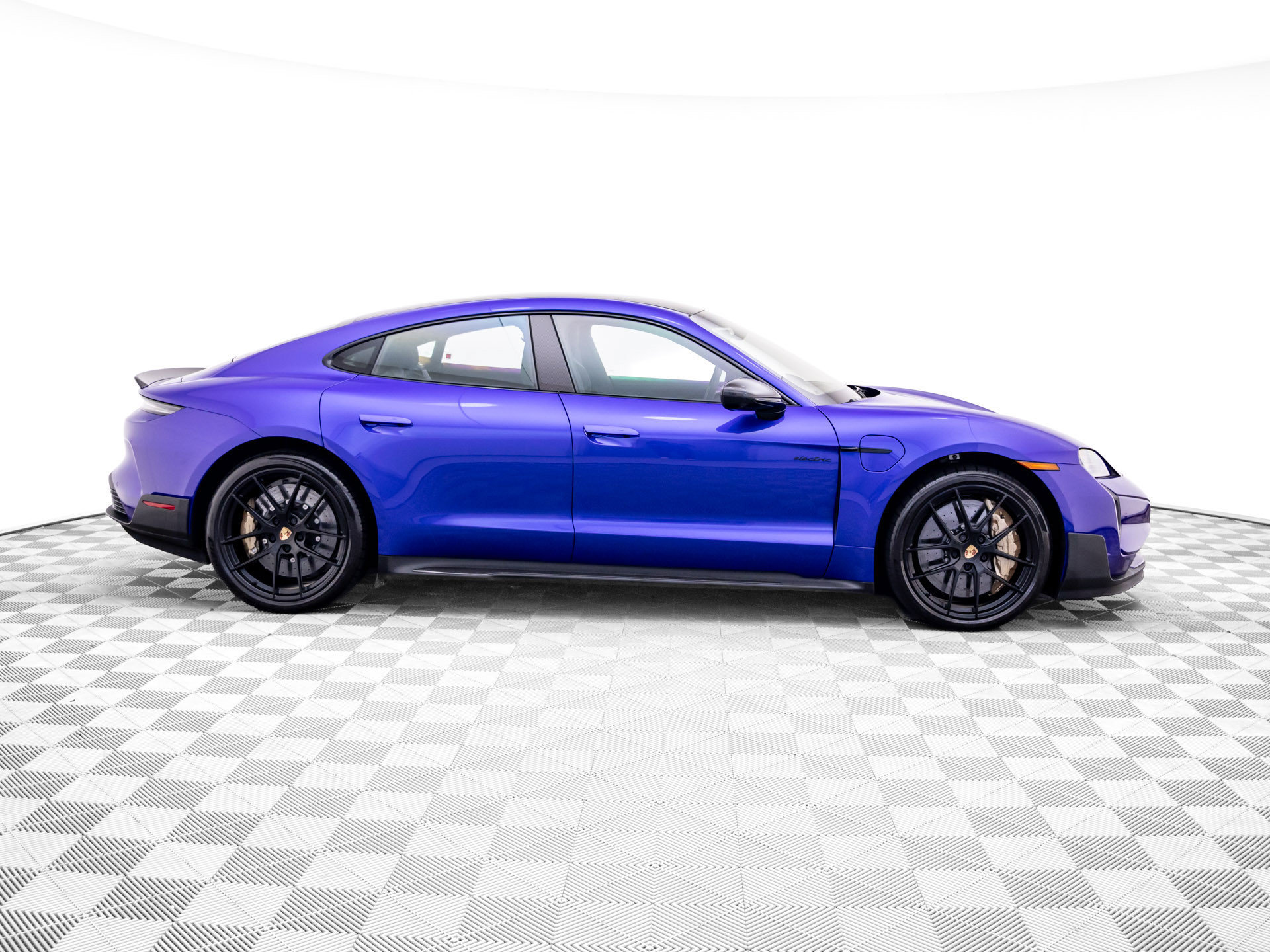 Certified 2025 Porsche Taycan Turbo GT AWD/4WD image 7