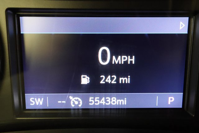 Used 2024 Buick Enclave Essence w/ Technology Package image 14