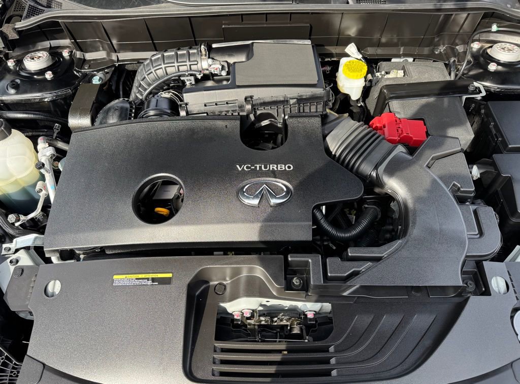 Used 2025 INFINITI QX50 Sport AWD/4WD image 9