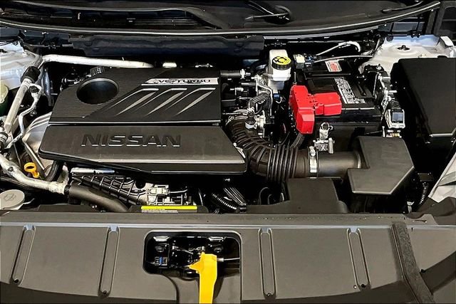 Used 2023 Nissan Rogue SL w/ SL Premium Package image 9