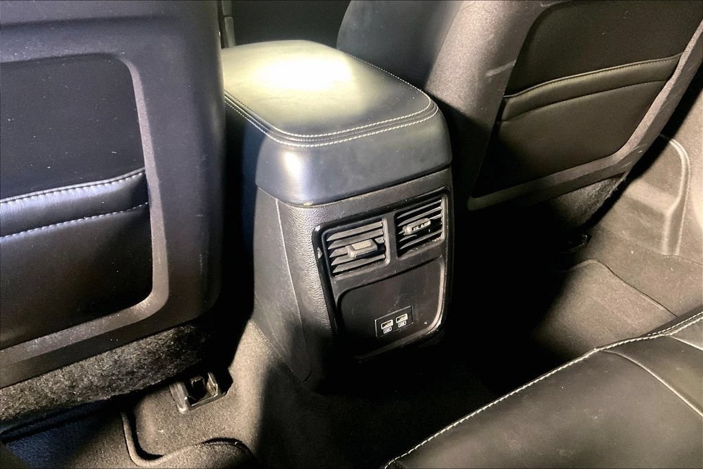 Used 2023 Chrysler 300 S RWD image 30