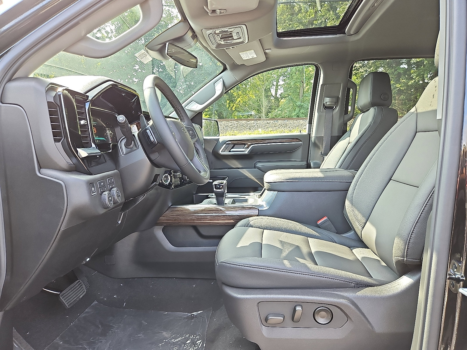 New 2026 Chevrolet Silverado 1500 RST w/ RST All Star Premium Package image 6