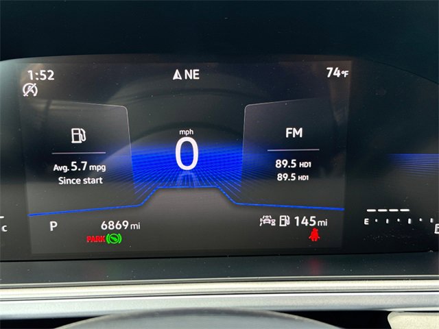 Used 2025 Volkswagen Taos SE image 38