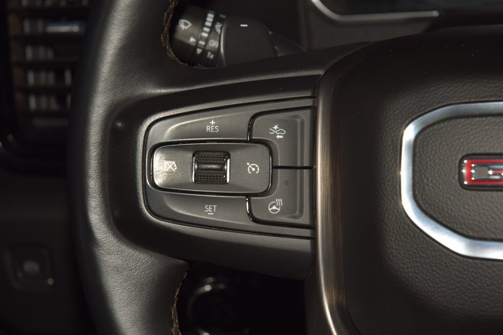 Used 2023 GMC Sierra 1500 AT4 w/ Technology Package AWD/4WD image 35