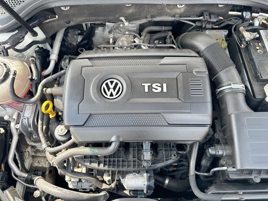 Used 2021 Volkswagen GTI SE FWD image 30