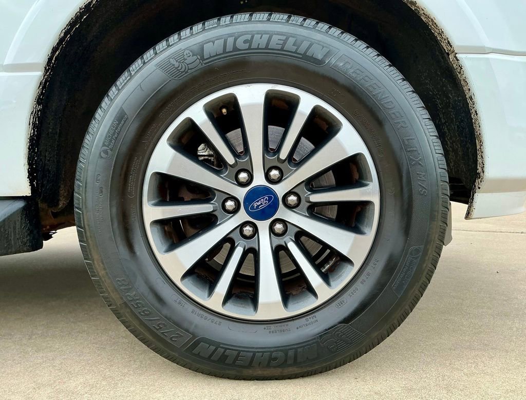 Used 2017 Ford Expedition EL XLT w/ Equipment Group 201A AWD/4WD image 20