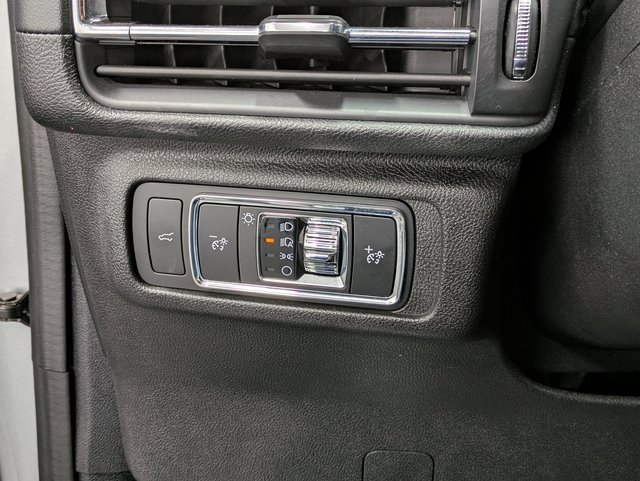 Certified 2022 Lincoln Corsair Reserve w/ Equipment Group 201A image 20