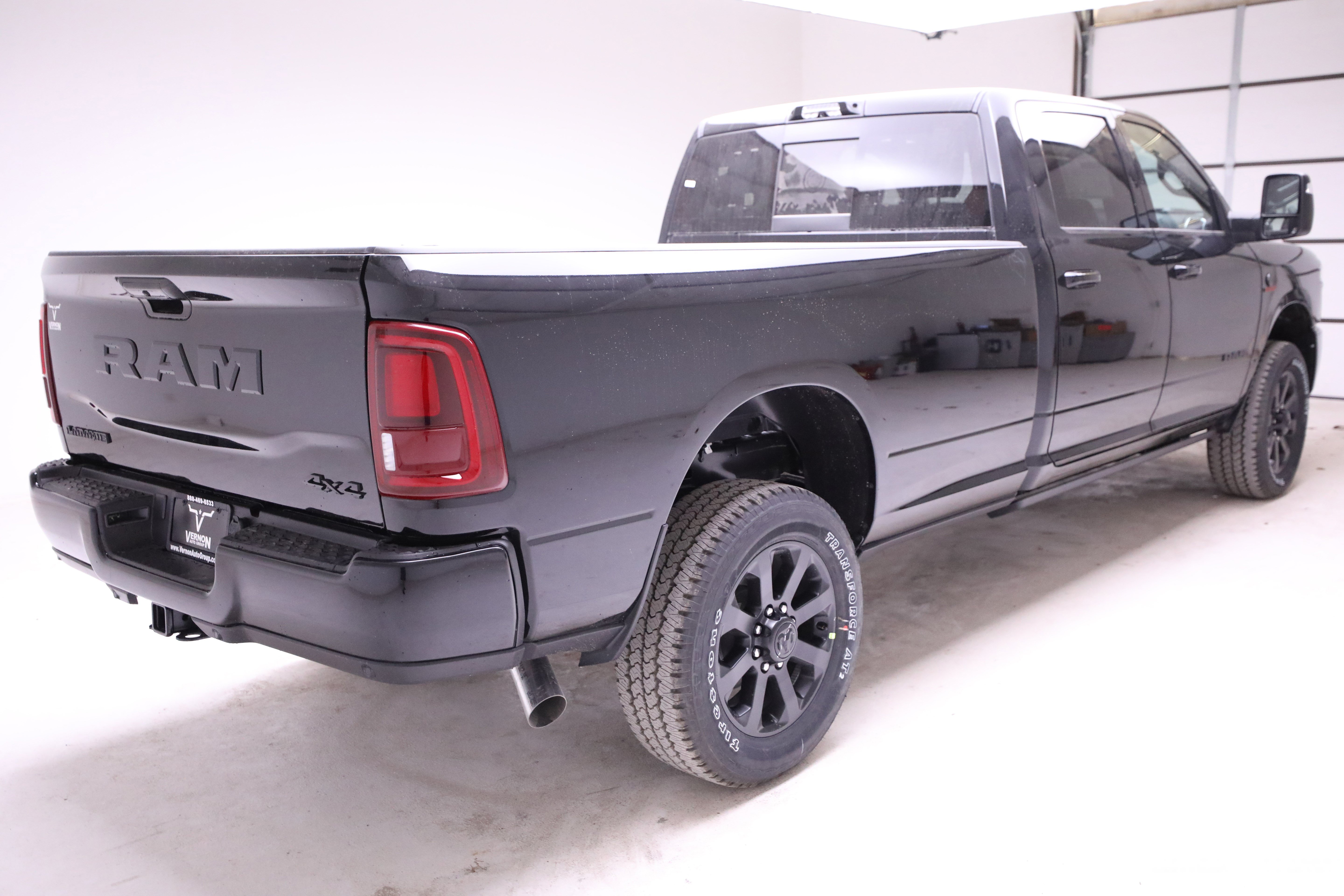 New 2026 RAM 2500 Laramie AWD/4WD image 5