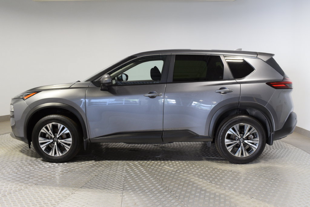 Used 2023 Nissan Rogue SV AWD/4WD image 2