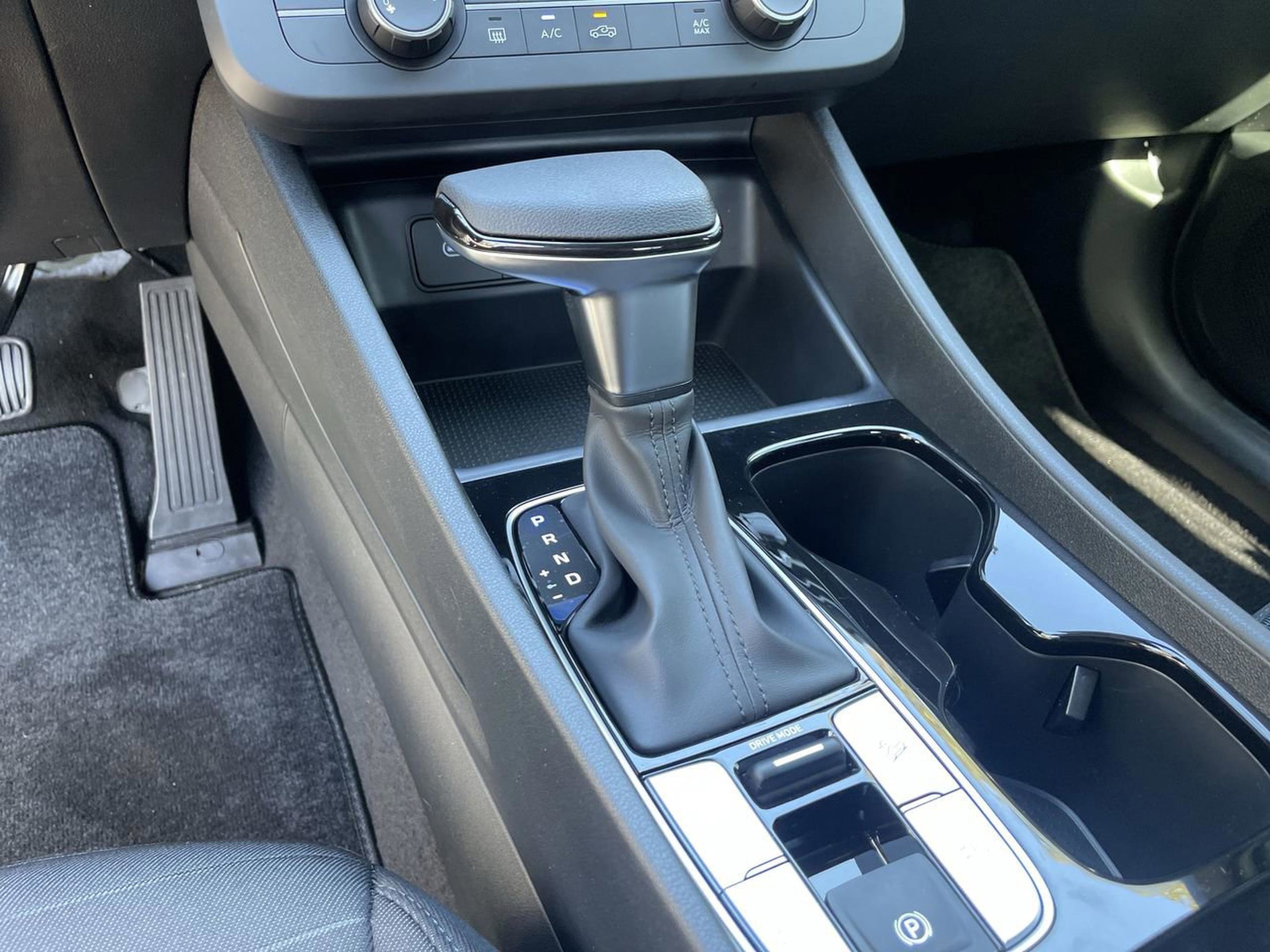 New 2026 Hyundai Santa Cruz SE image 13