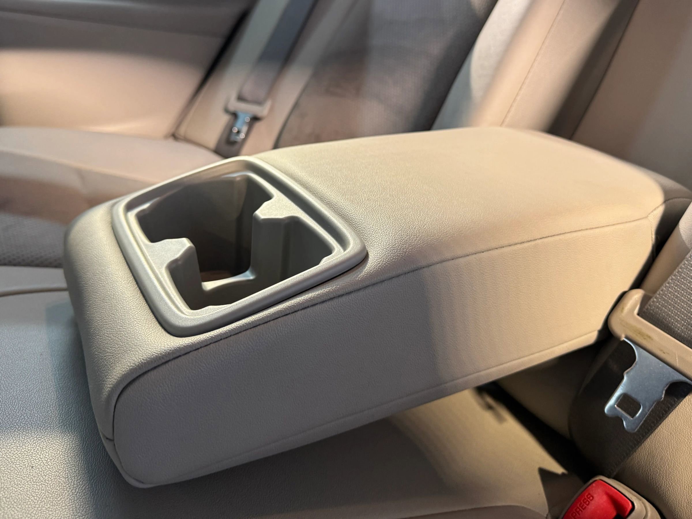 Used 2013 Toyota Camry XLE image 23