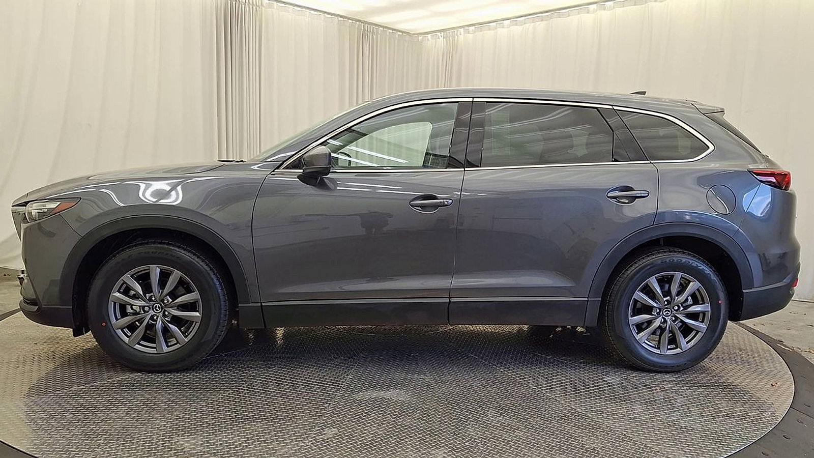 Used 2023 MAZDA CX-9 Touring AWD/4WD image 8