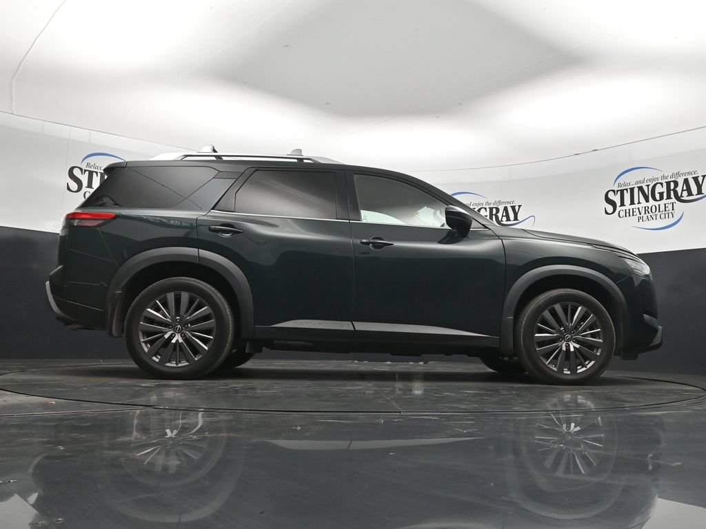 Used 2024 Nissan Pathfinder SL w/ SL Premium Package FWD image 33