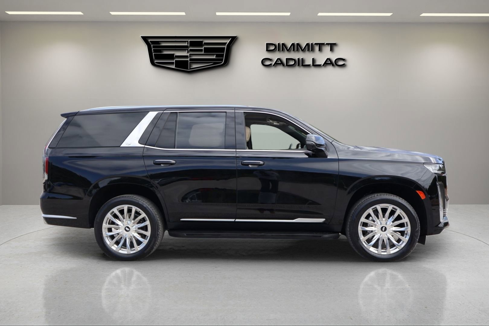 Certified 2023 Cadillac Escalade Premium Luxury AWD/4WD image 6