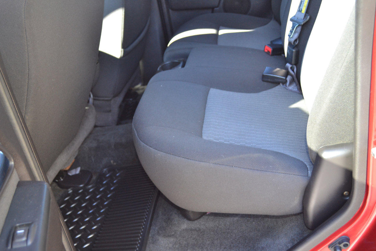 Used 2011 Chevrolet Colorado LT image 36