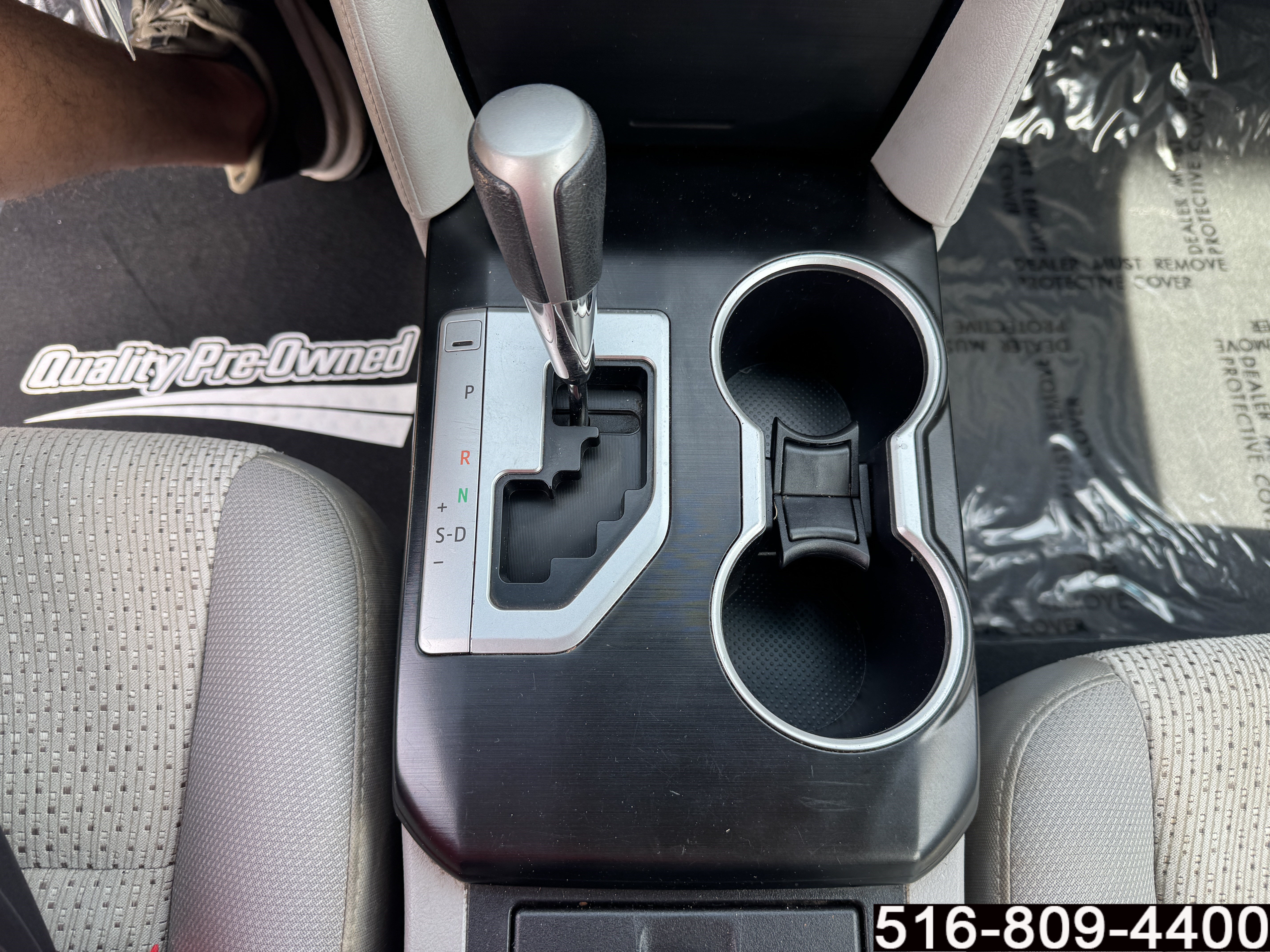 Used 2014 Toyota Camry LE FWD image 19