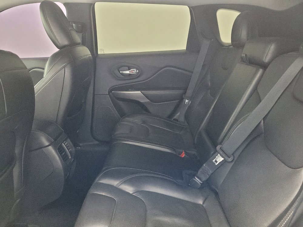 Used 2021 Jeep Cherokee Latitude Lux image 18