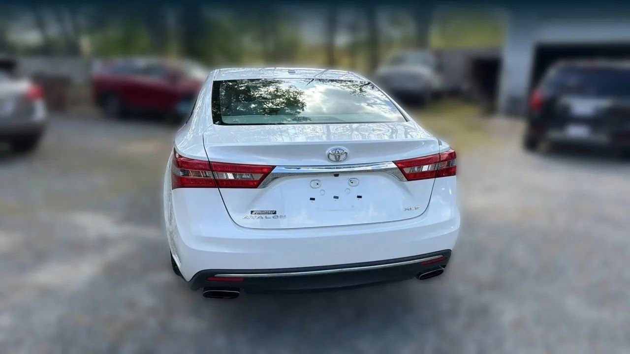 Used 2017 Toyota Avalon XLE FWD image 9