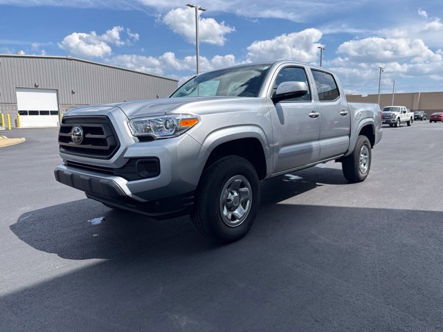 Certified 2023 Toyota Tacoma SR AWD/4WD image 3