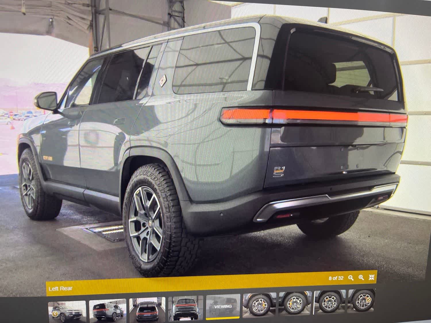 Used 2024 Rivian R1S Adventure AWD/4WD image 7