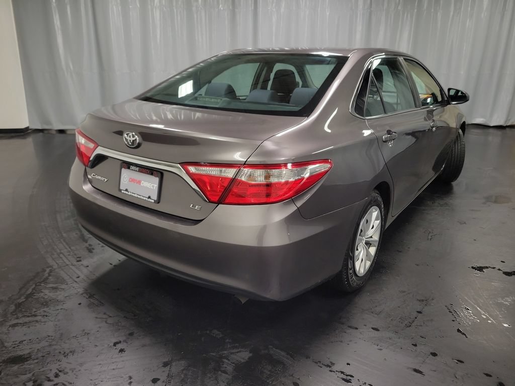 Used 2015 Toyota Camry LE FWD image 8