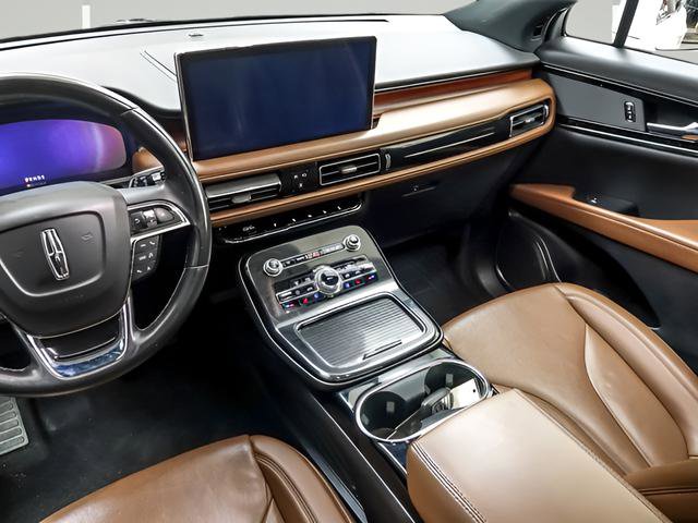 Used 2022 Lincoln Nautilus Reserve image 14